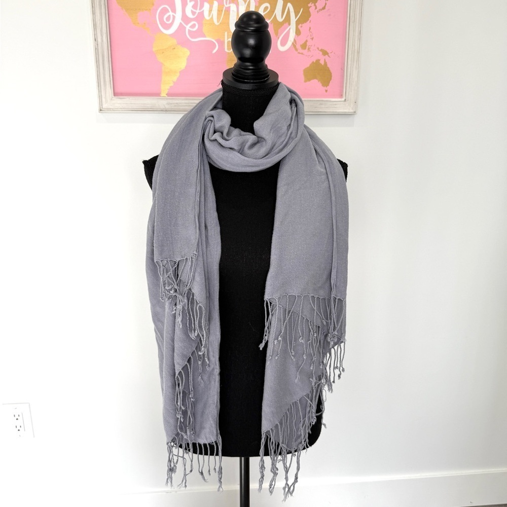 Women's Gray Tassel Scarf